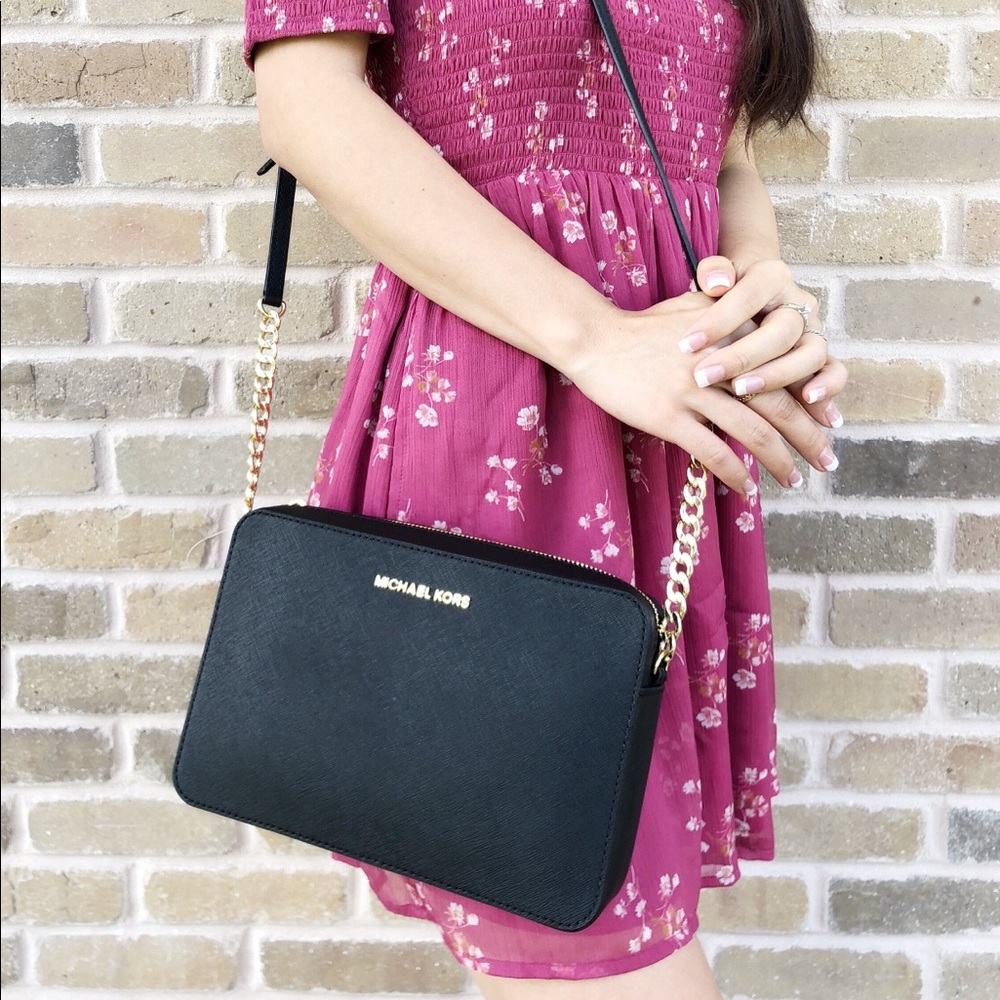 Gaby’sBags👜💕-NWT Michael Kors LG Crossbody Black - Picture 2 of 8